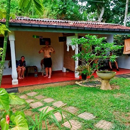 Arachchi Guest House 米瑞莎 外观 照片
